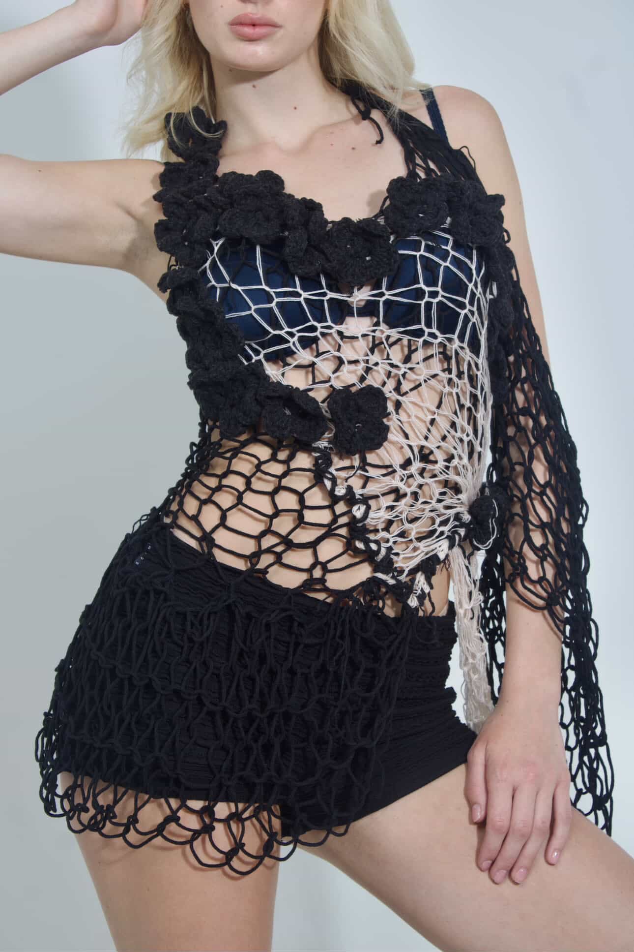 Still Black Top