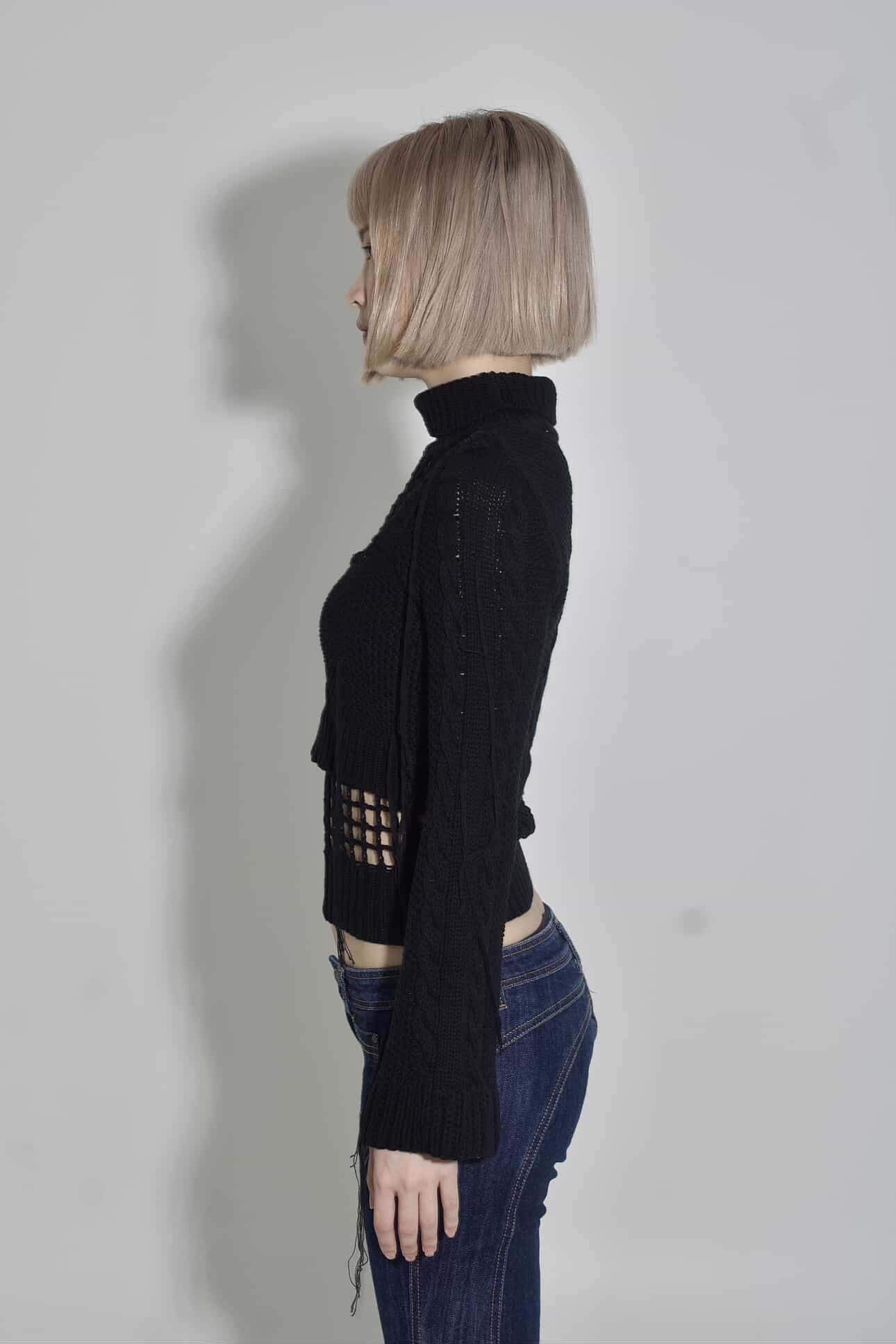 Black knitted top