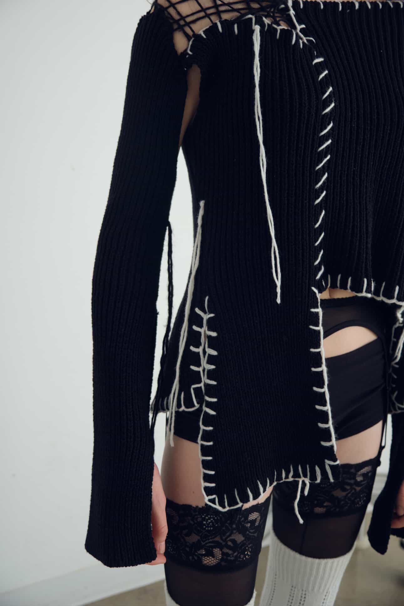 Contrast knit